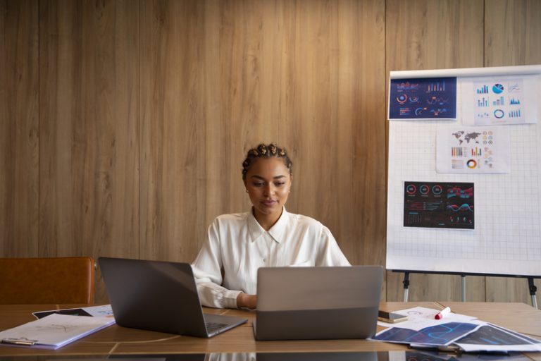 Outil gratuit de suivi des congés et absences pour PME