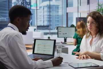 Suivre le temps de travail sans la badgeuse : Nos 3 alternatives légales